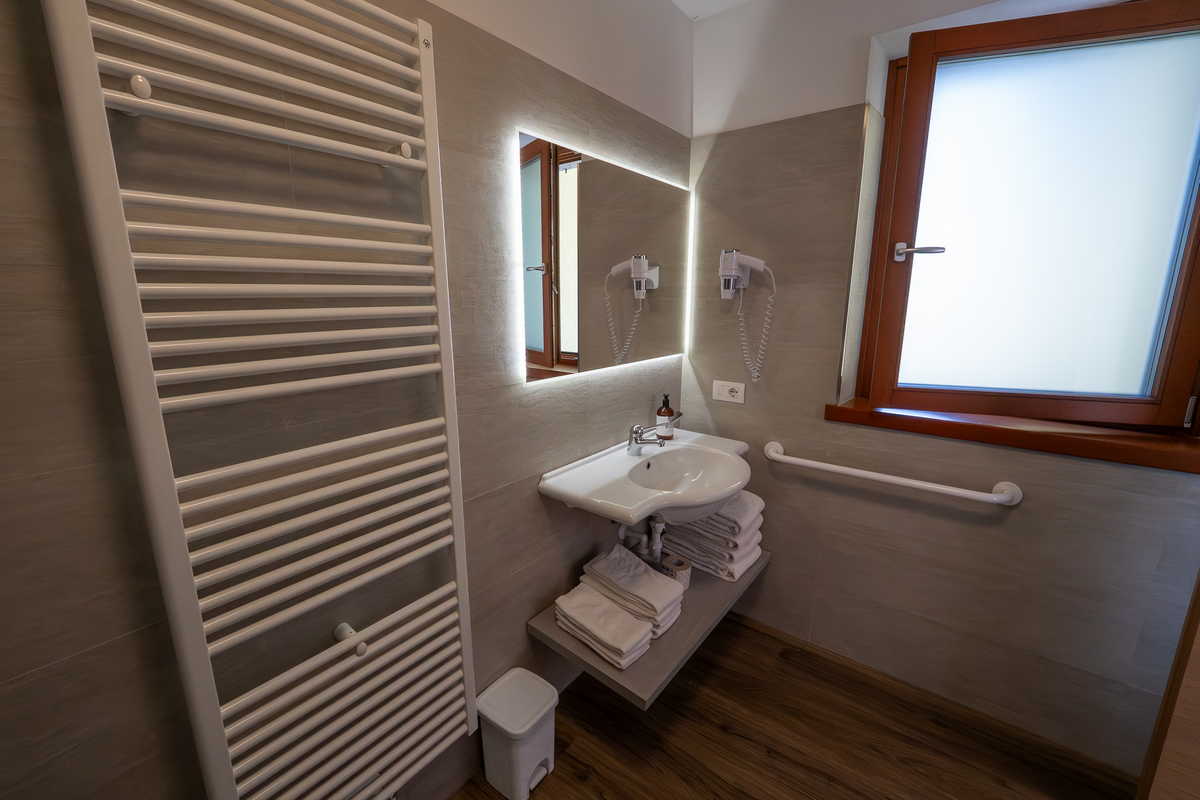 ALBERGO-BAR-RISTORANTE-CAMPEGGIO CASAVECCHIA di Merli Giuliano & C. SNC | Junior Suite Relax