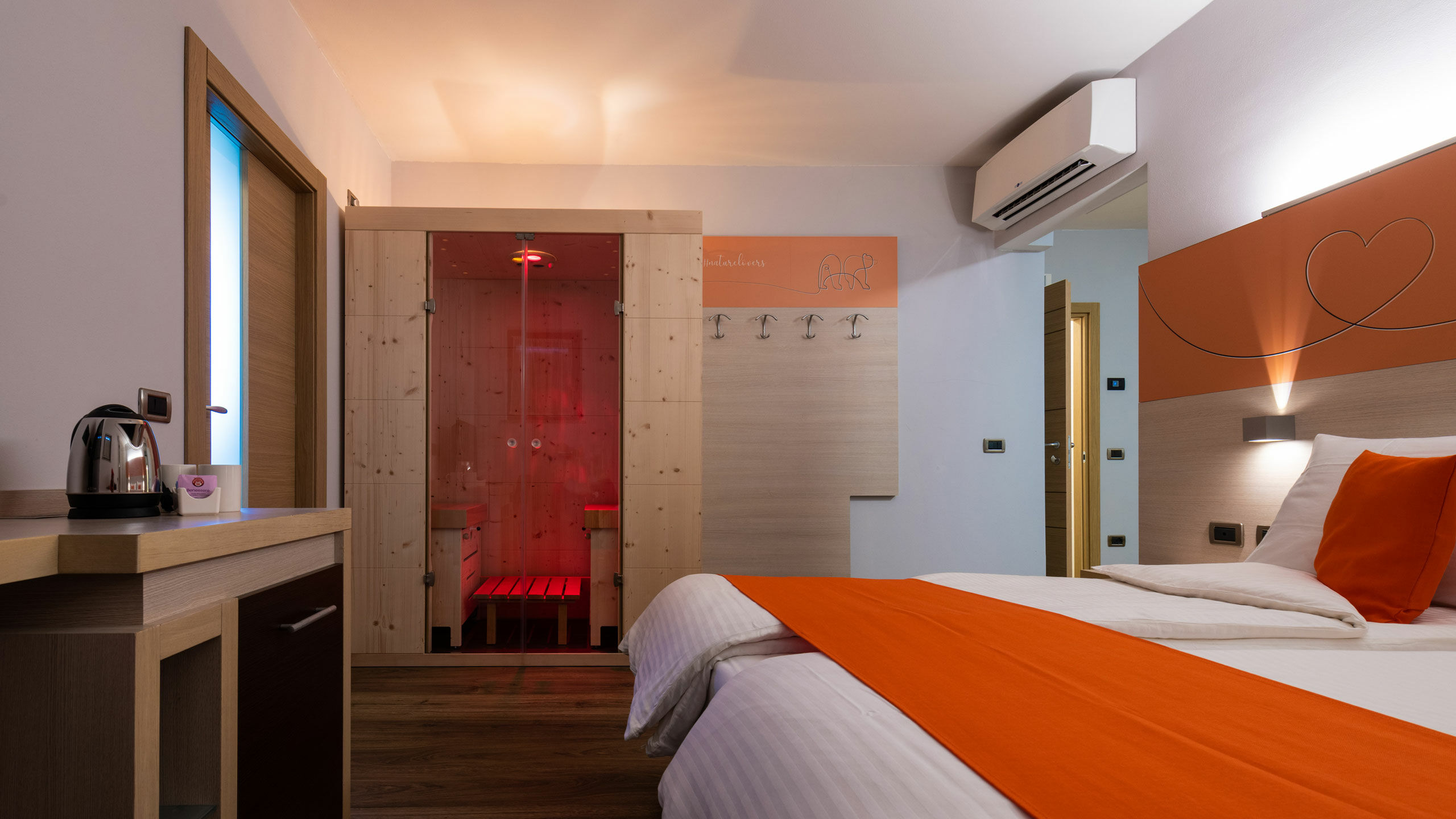 Hotel – Camping and Restaurant Casavecchia, unique location and many solutions for a memorable holiday near Lake Ledro ALBERGO-BAR-RISTORANTE-CAMPEGGIO CASAVECCHIA di Merli Giuliano & C. SNC | Junior Suite Relax