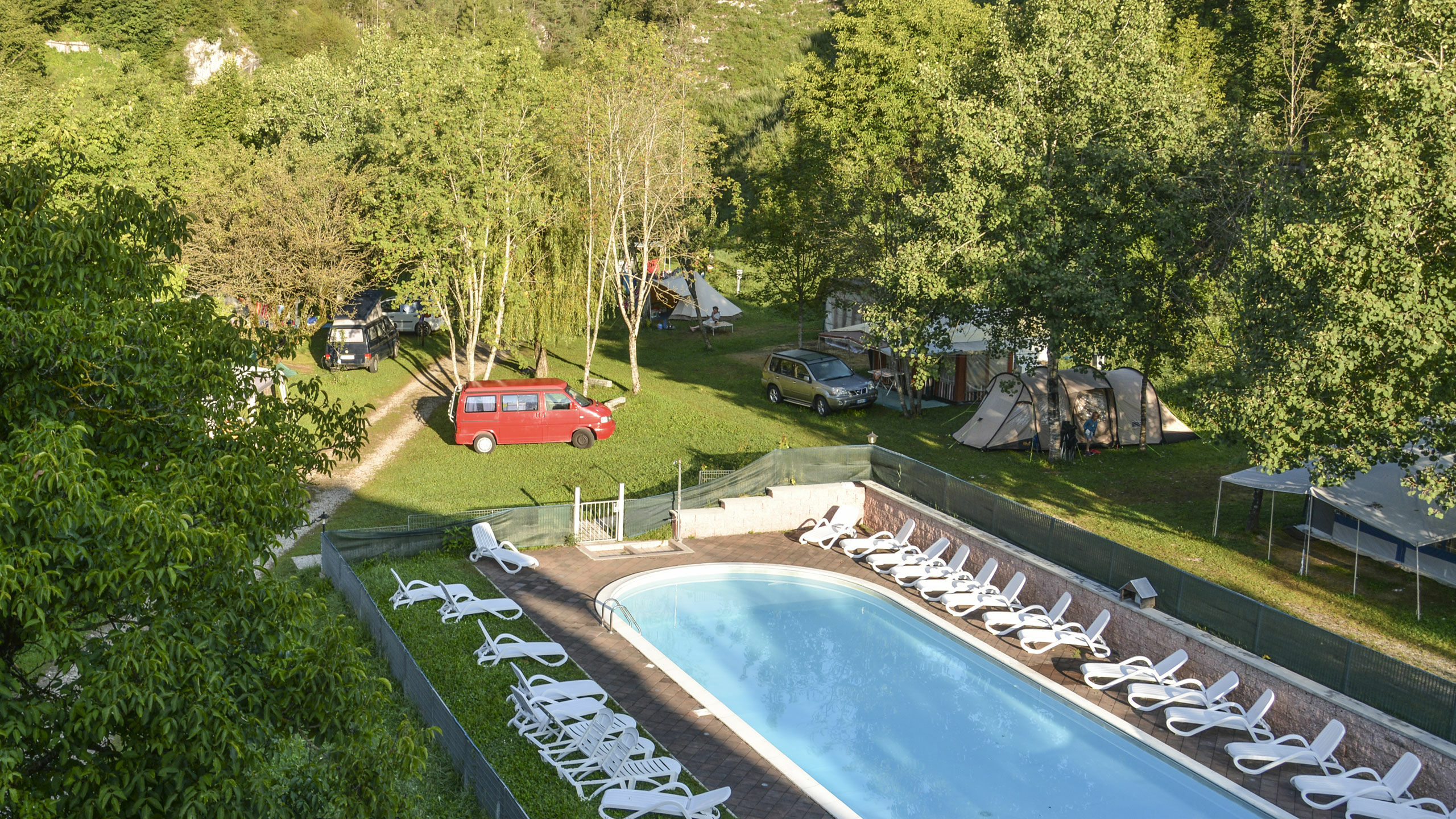 Hotel – Camping e Ristorante Casavecchia, unica location e tante soluzioni per una vacanza memorabile vicino al Lago di Ledro ALBERGO-BAR-RISTORANTE-CAMPEGGIO CASAVECCHIA di Merli Giuliano & C. SNC | Il campeggio