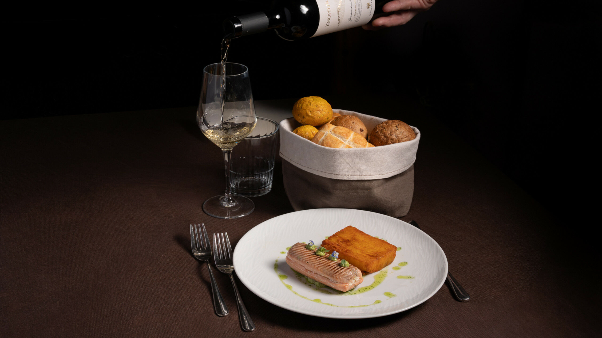 Hotel – Camping e Ristorante Casavecchia, unica location e tante soluzioni per una vacanza memorabile vicino al Lago di Ledro ALBERGO-BAR-RISTORANTE-CAMPEGGIO CASAVECCHIA di Merli Giuliano & C. SNC | Il ristorante
